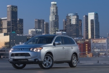 Mitsubishi Outlander GT - US verze 2014 57